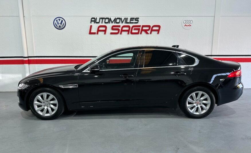 JAGUAR XF PURE