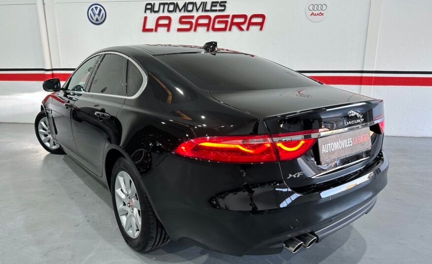 JAGUAR XF PURE